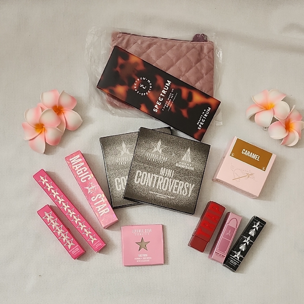 Jeffree Star Makeup Bundle with Spectrum Brushes